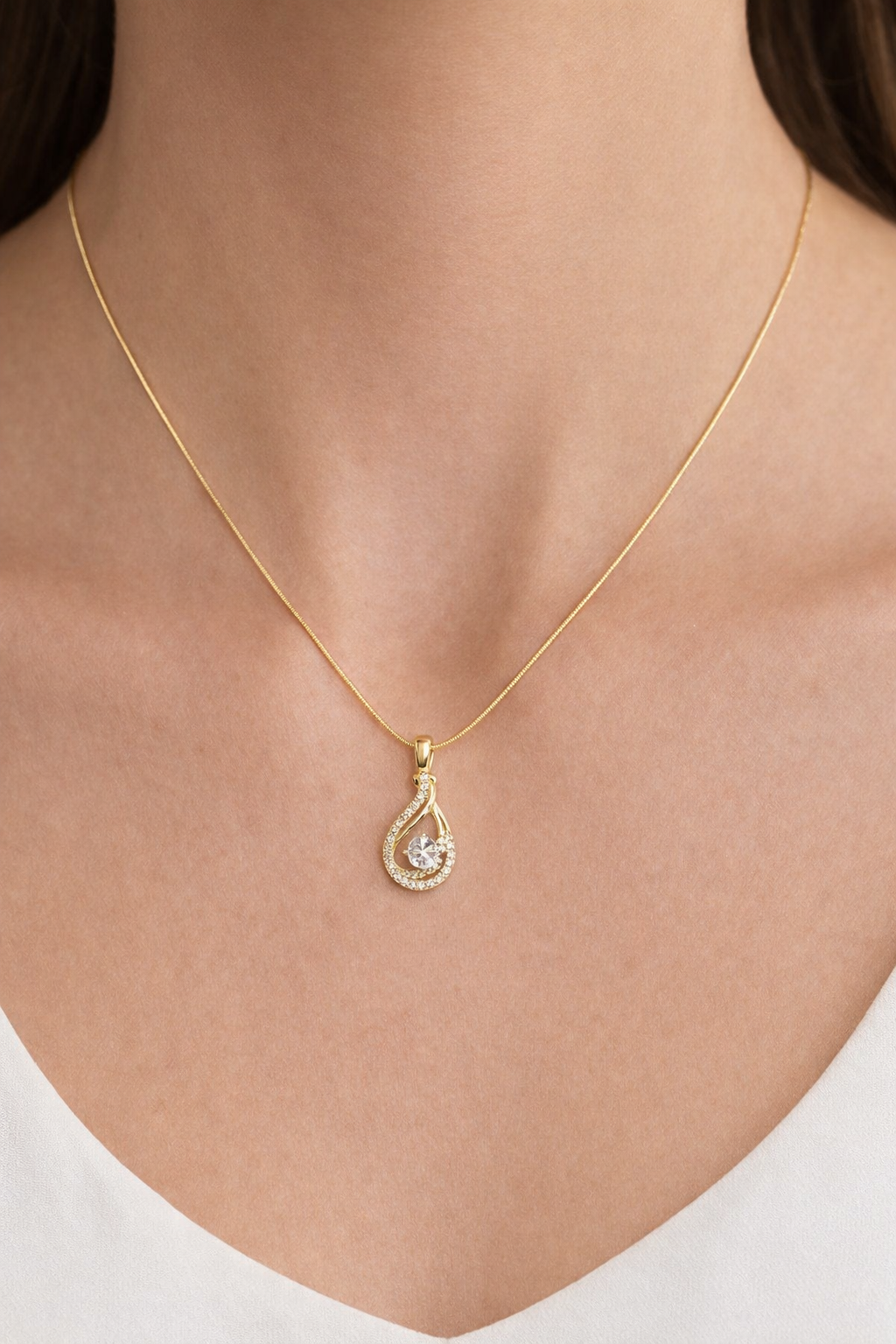 Teardrop Pendant Necklace