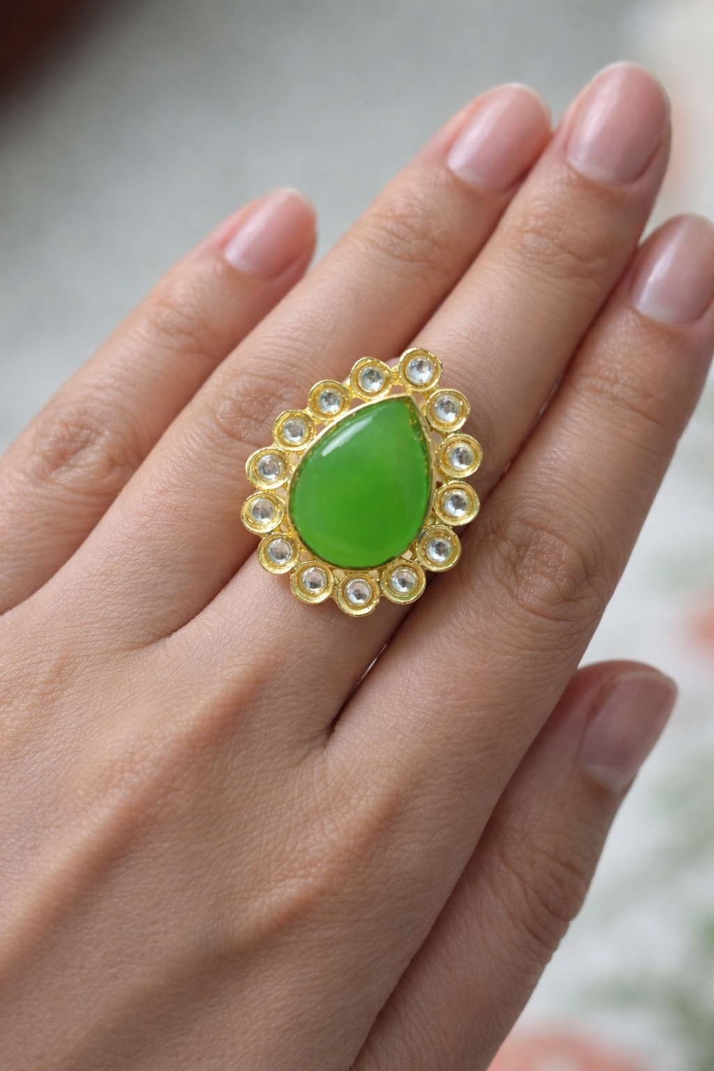 Light green teardrop adjustable ring